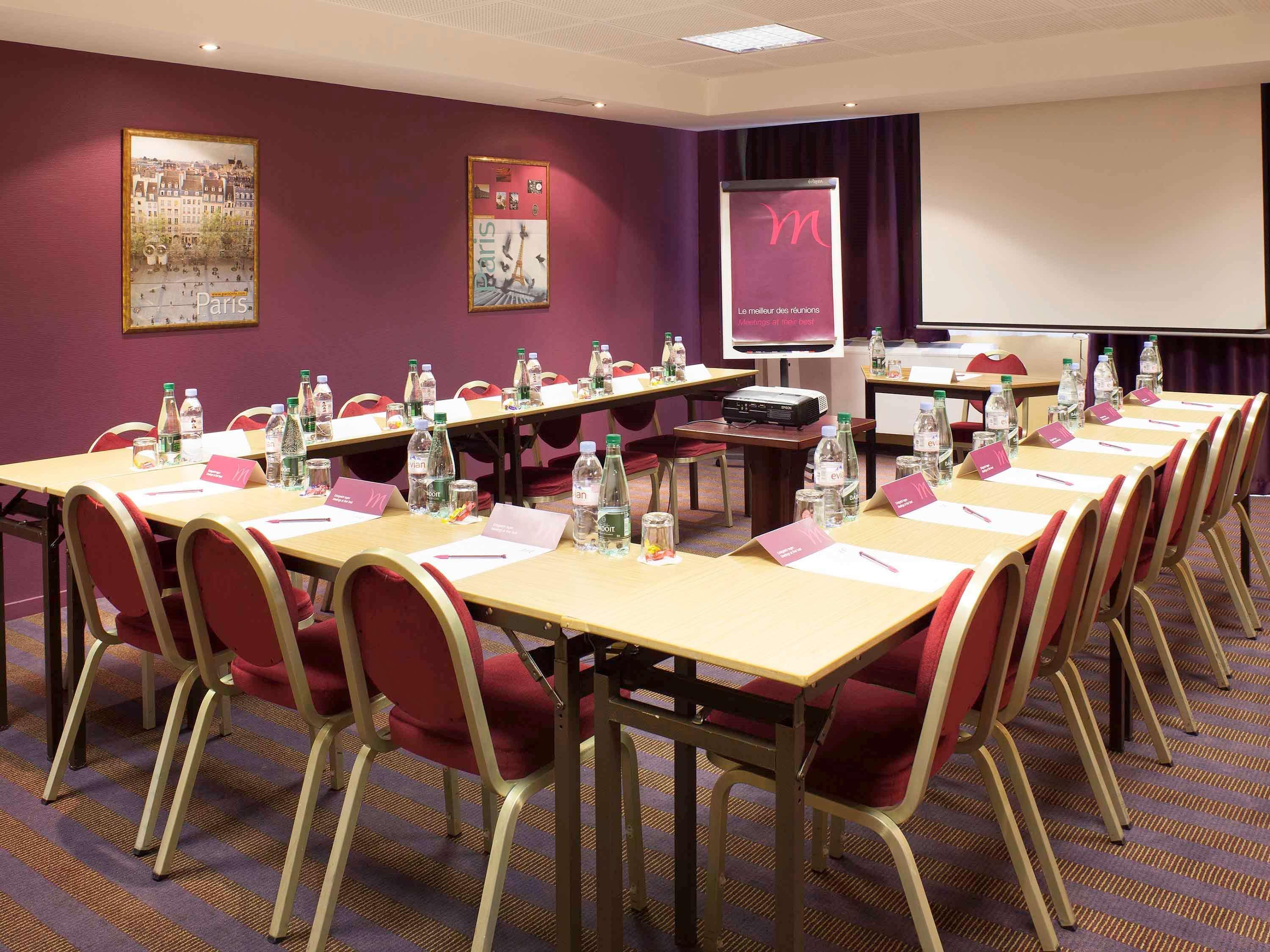 Mercure Versailles Paris Ouest Exterior photo